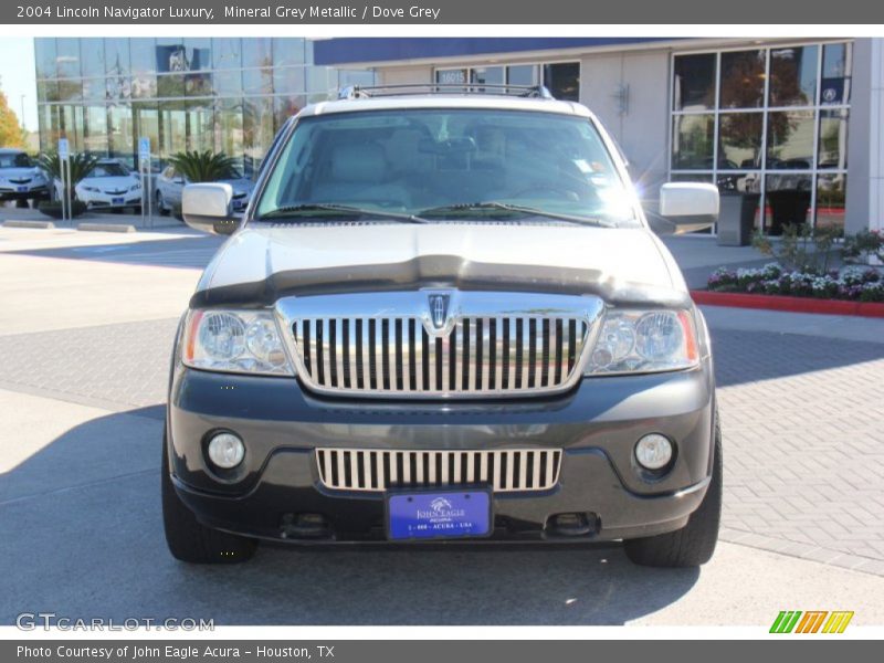 Mineral Grey Metallic / Dove Grey 2004 Lincoln Navigator Luxury