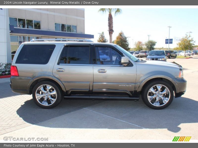 Mineral Grey Metallic / Dove Grey 2004 Lincoln Navigator Luxury
