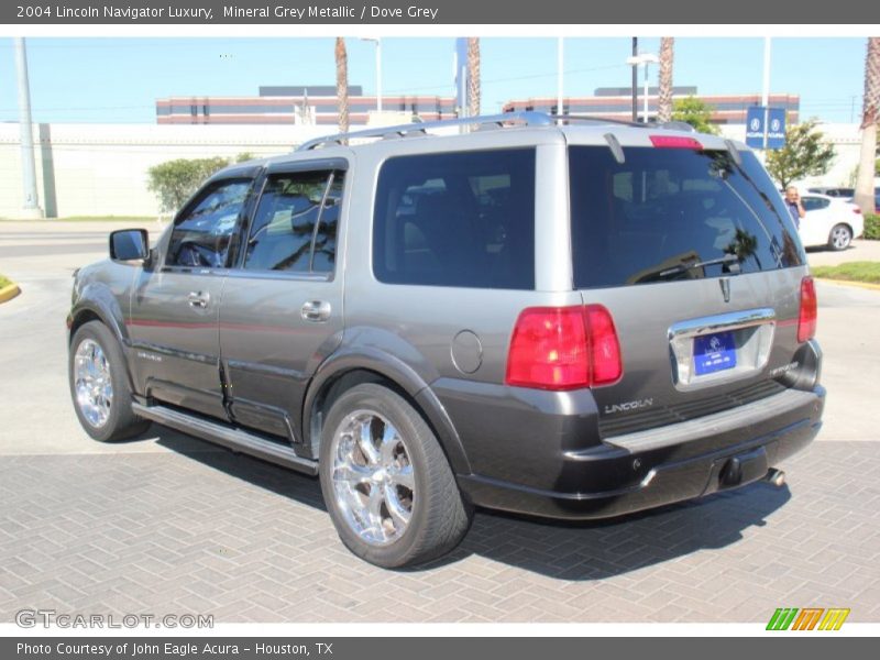 Mineral Grey Metallic / Dove Grey 2004 Lincoln Navigator Luxury