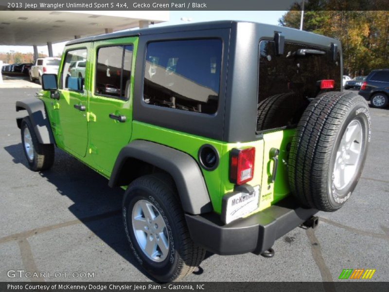 Gecko Green Pearl / Black 2013 Jeep Wrangler Unlimited Sport S 4x4