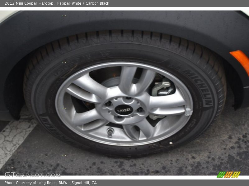 Pepper White / Carbon Black 2013 Mini Cooper Hardtop