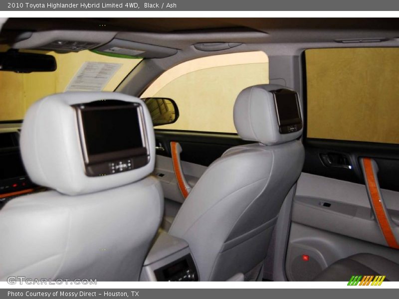 Black / Ash 2010 Toyota Highlander Hybrid Limited 4WD