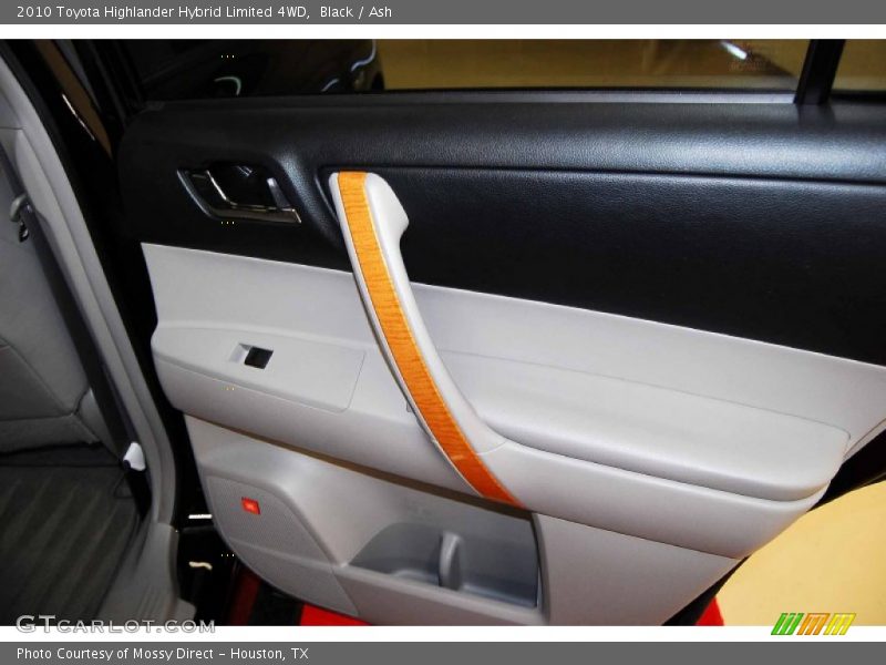 Black / Ash 2010 Toyota Highlander Hybrid Limited 4WD