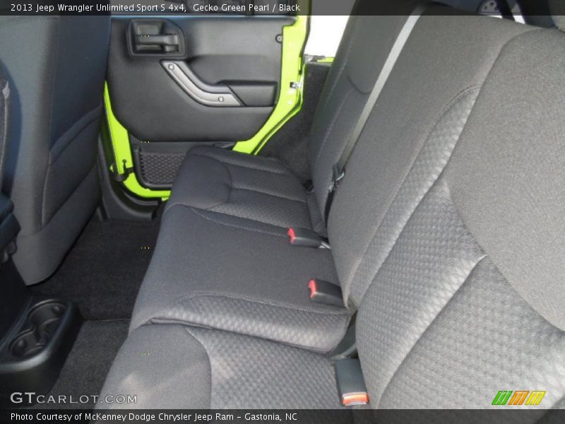 Gecko Green Pearl / Black 2013 Jeep Wrangler Unlimited Sport S 4x4