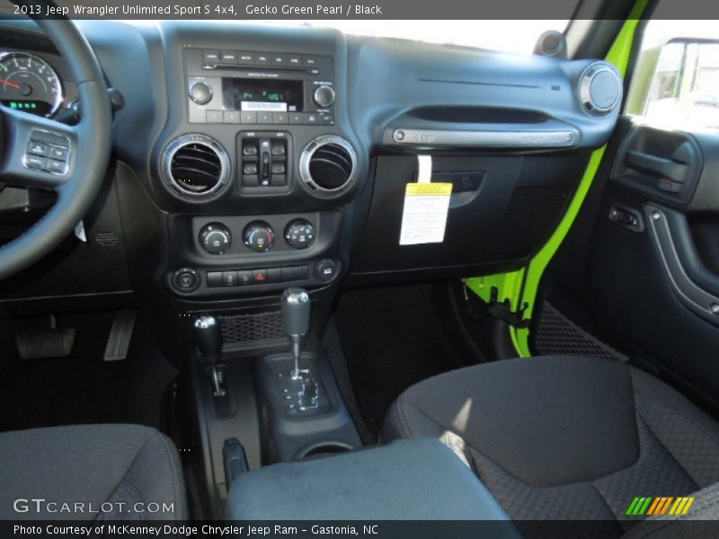 Dashboard of 2013 Wrangler Unlimited Sport S 4x4