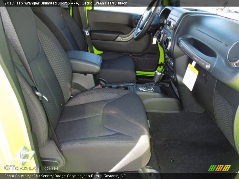 Gecko Green Pearl / Black 2013 Jeep Wrangler Unlimited Sport S 4x4