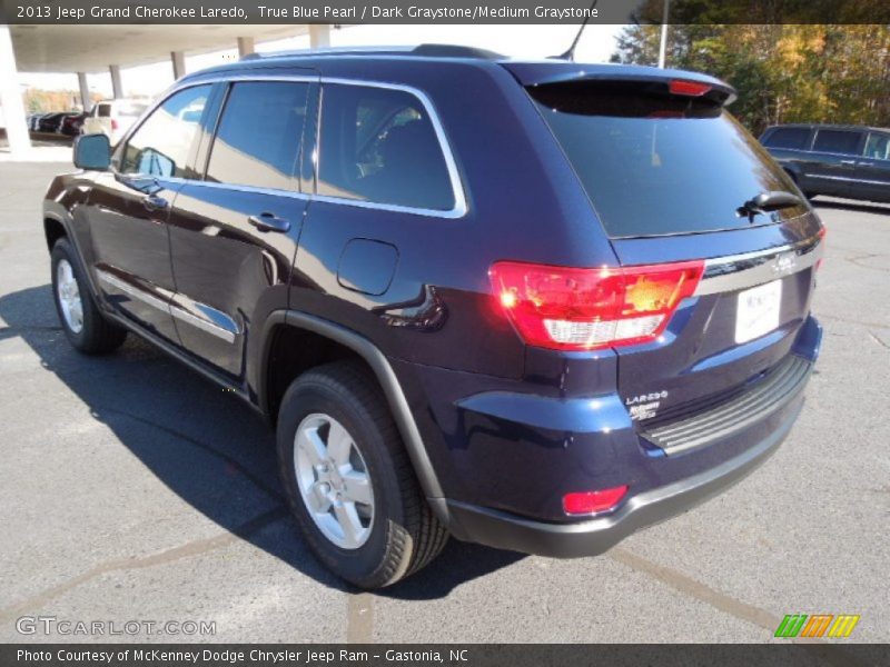 True Blue Pearl / Dark Graystone/Medium Graystone 2013 Jeep Grand Cherokee Laredo