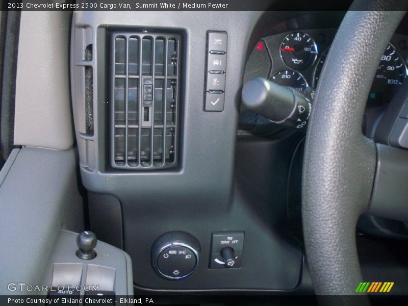 Summit White / Medium Pewter 2013 Chevrolet Express 2500 Cargo Van