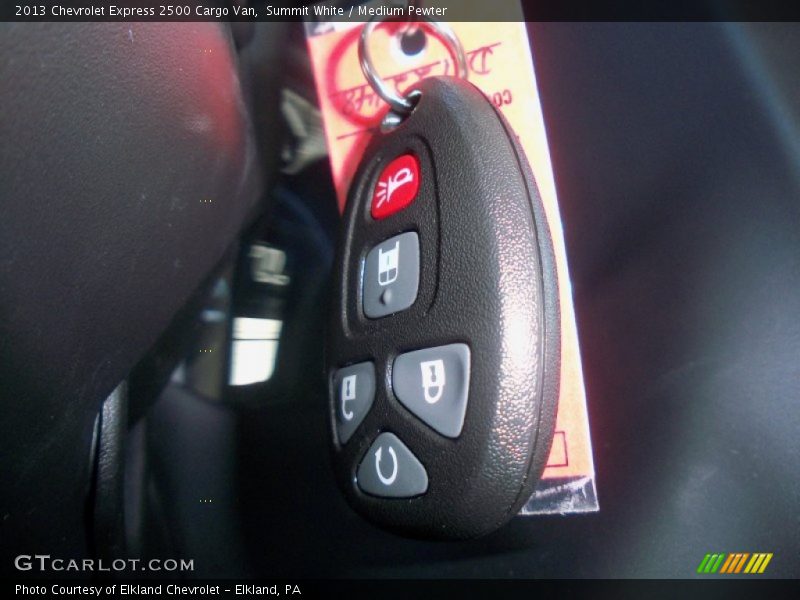 Summit White / Medium Pewter 2013 Chevrolet Express 2500 Cargo Van