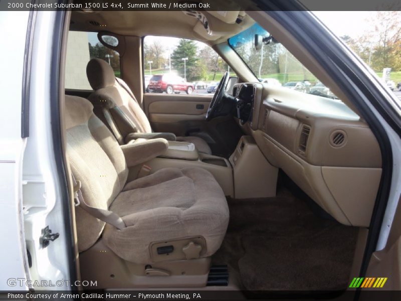 Summit White / Medium Oak 2000 Chevrolet Suburban 1500 LS 4x4