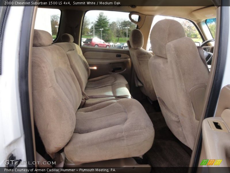 Summit White / Medium Oak 2000 Chevrolet Suburban 1500 LS 4x4