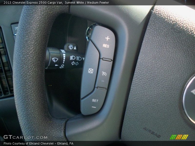 Summit White / Medium Pewter 2013 Chevrolet Express 2500 Cargo Van