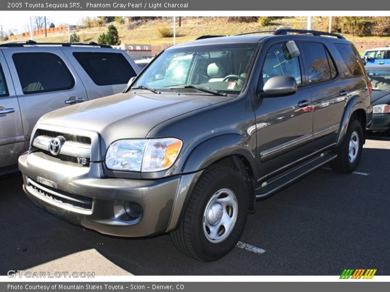 Phantom Gray Pearl / Light Charcoal 2005 Toyota Sequoia SR5