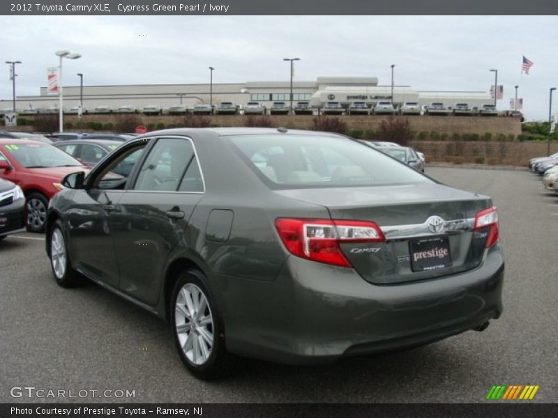 Cypress Green Pearl / Ivory 2012 Toyota Camry XLE