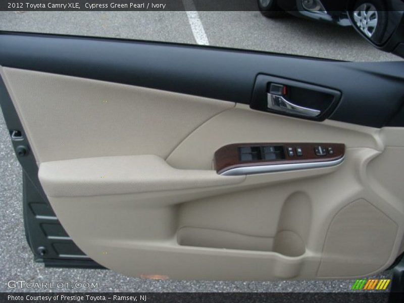 Cypress Green Pearl / Ivory 2012 Toyota Camry XLE
