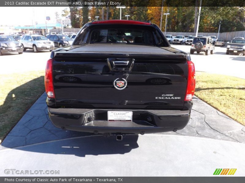 Black Raven / Ebony 2013 Cadillac Escalade EXT Premium AWD