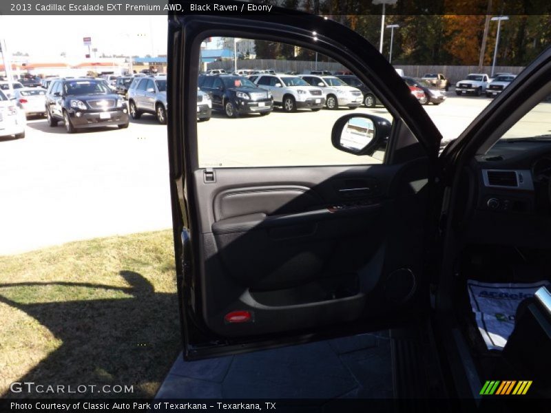 Black Raven / Ebony 2013 Cadillac Escalade EXT Premium AWD
