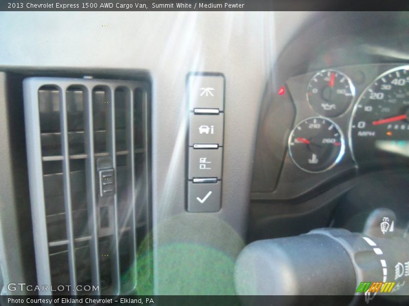 Summit White / Medium Pewter 2013 Chevrolet Express 1500 AWD Cargo Van