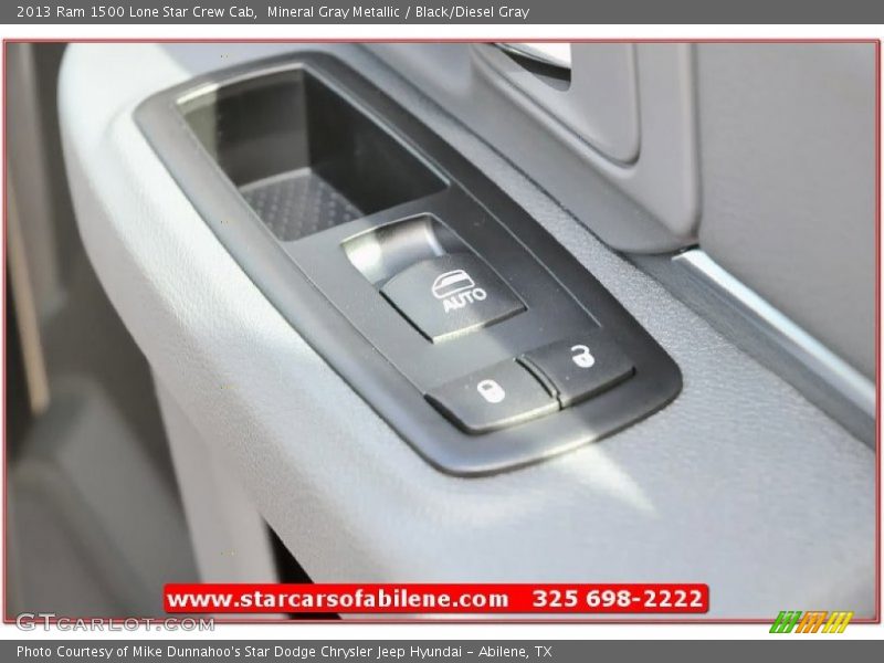 Mineral Gray Metallic / Black/Diesel Gray 2013 Ram 1500 Lone Star Crew Cab