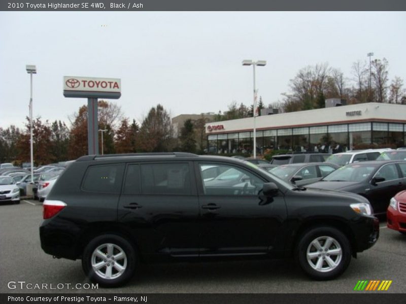 Black / Ash 2010 Toyota Highlander SE 4WD