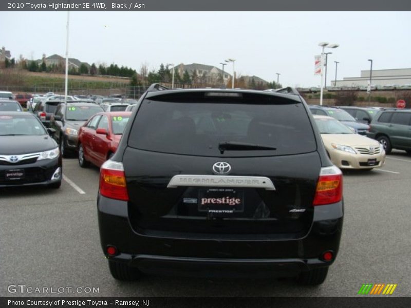 Black / Ash 2010 Toyota Highlander SE 4WD