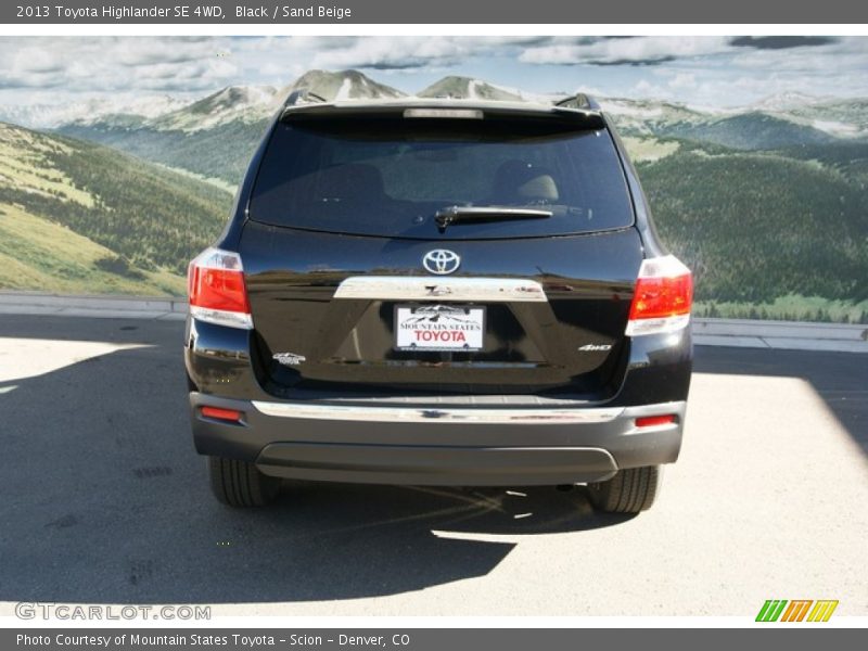 Black / Sand Beige 2013 Toyota Highlander SE 4WD