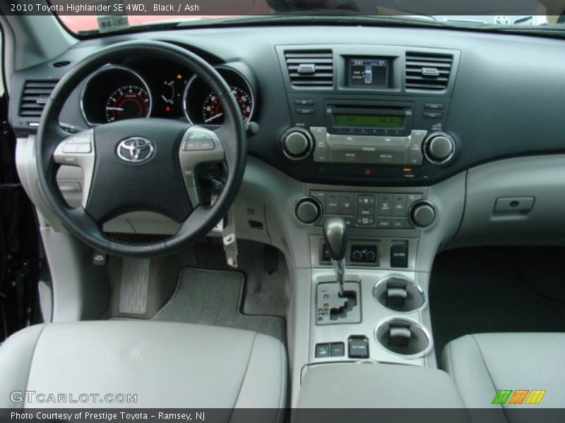 Black / Ash 2010 Toyota Highlander SE 4WD