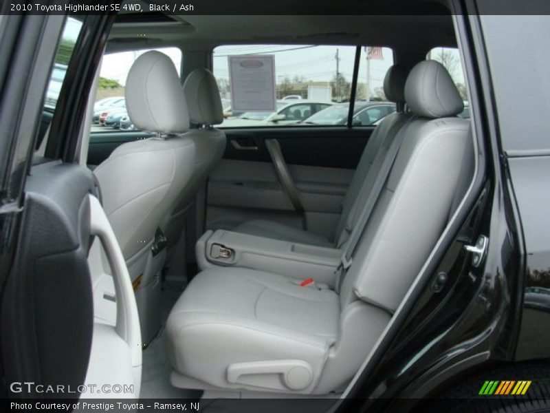 Black / Ash 2010 Toyota Highlander SE 4WD