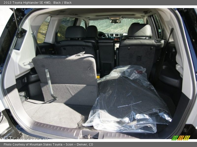 Black / Black 2013 Toyota Highlander SE 4WD