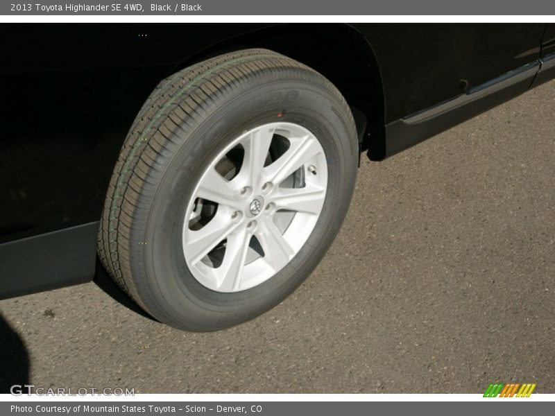 Black / Black 2013 Toyota Highlander SE 4WD