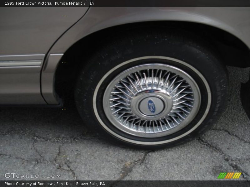 Pumice Metallic / Tan 1995 Ford Crown Victoria