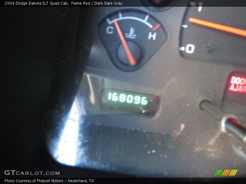 Flame Red / Dark Slate Gray 2004 Dodge Dakota SLT Quad Cab