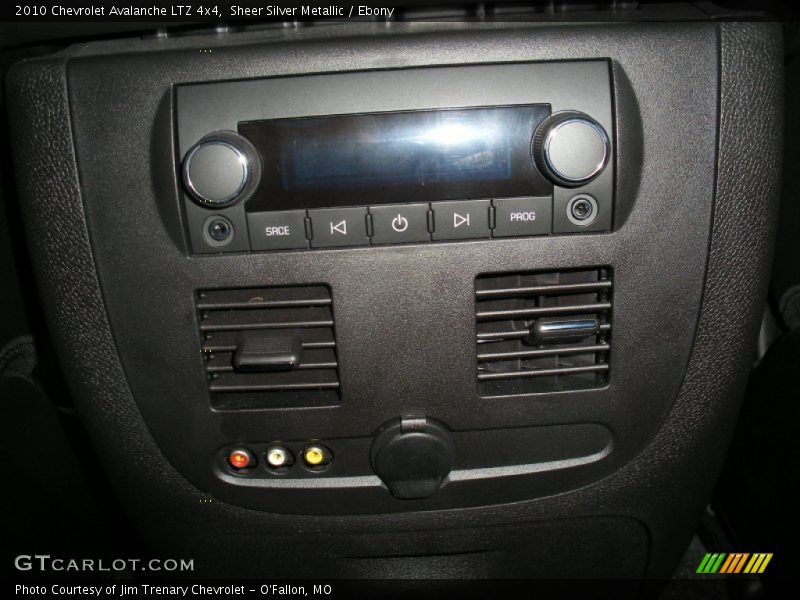 Sheer Silver Metallic / Ebony 2010 Chevrolet Avalanche LTZ 4x4