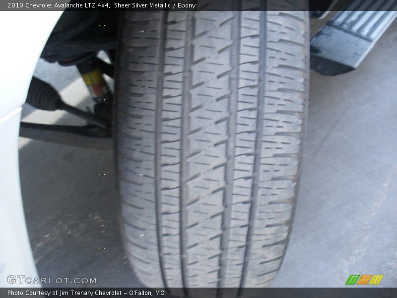 Sheer Silver Metallic / Ebony 2010 Chevrolet Avalanche LTZ 4x4