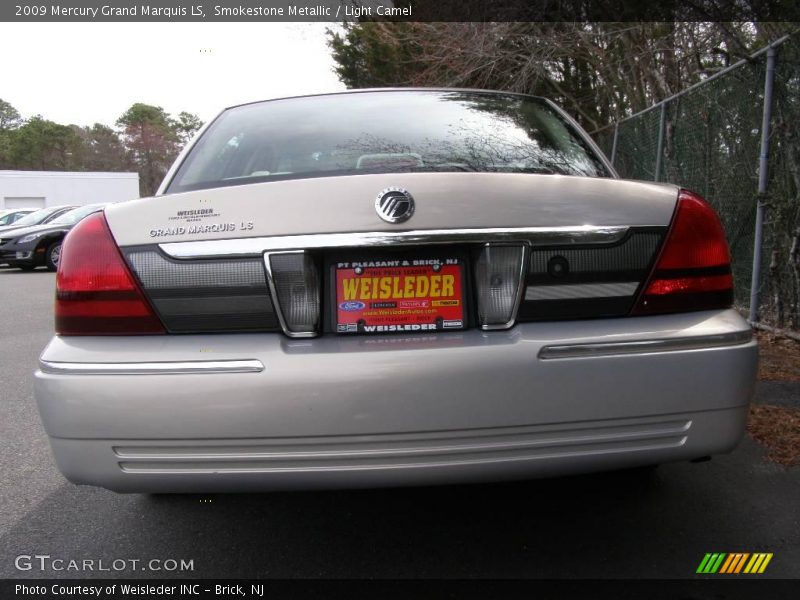 Smokestone Metallic / Light Camel 2009 Mercury Grand Marquis LS