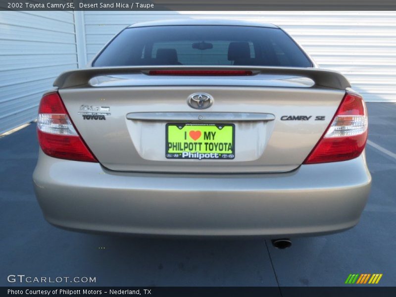 Desert Sand Mica / Taupe 2002 Toyota Camry SE
