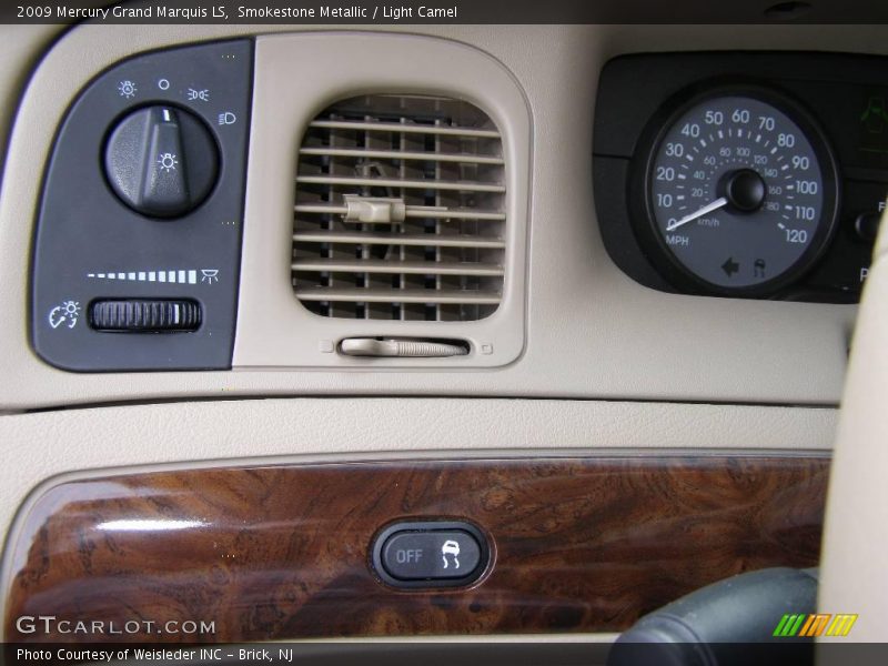 Smokestone Metallic / Light Camel 2009 Mercury Grand Marquis LS