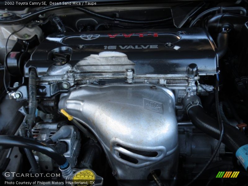 Desert Sand Mica / Taupe 2002 Toyota Camry SE