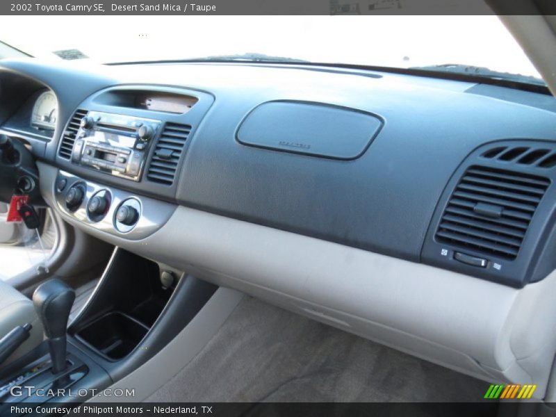 Desert Sand Mica / Taupe 2002 Toyota Camry SE