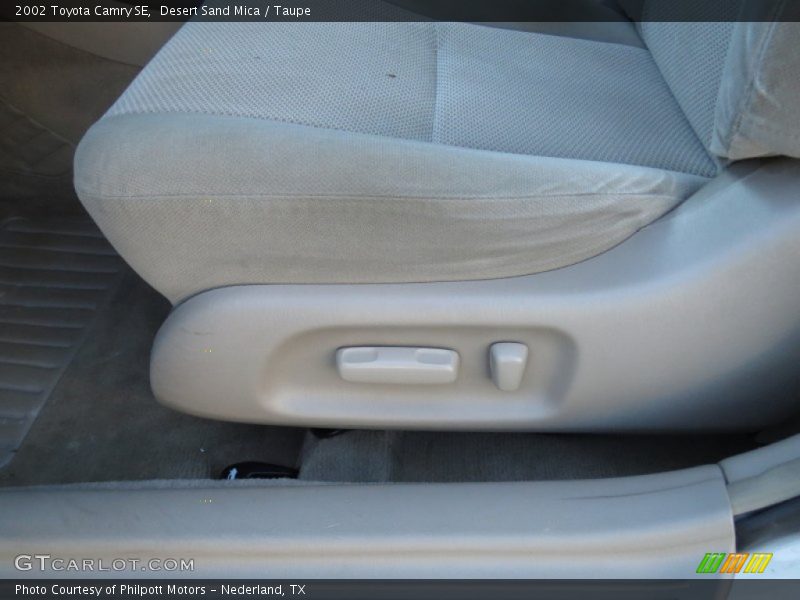 Desert Sand Mica / Taupe 2002 Toyota Camry SE
