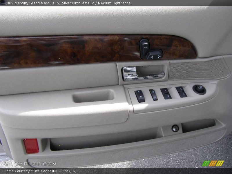 Silver Birch Metallic / Medium Light Stone 2009 Mercury Grand Marquis LS