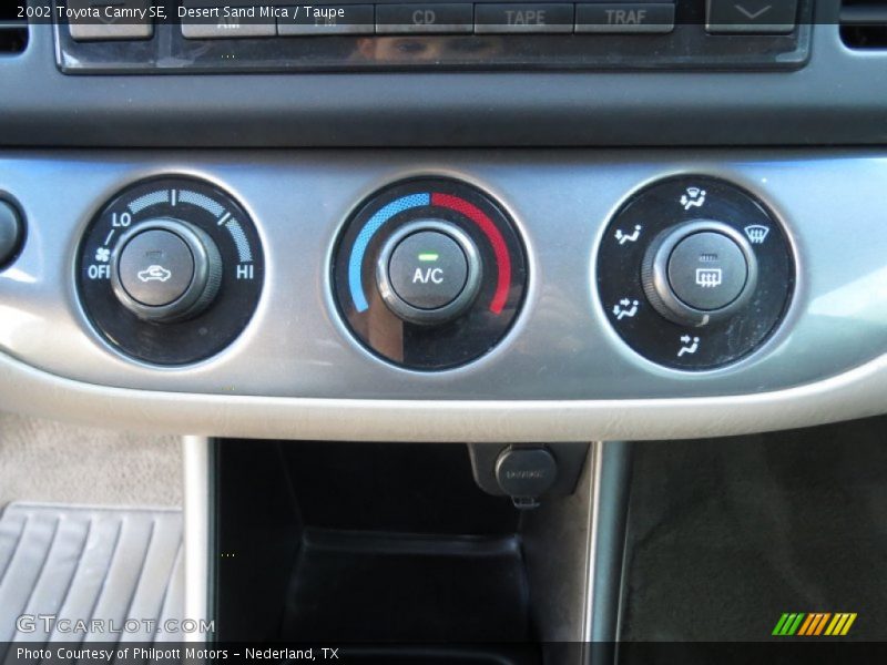 Desert Sand Mica / Taupe 2002 Toyota Camry SE