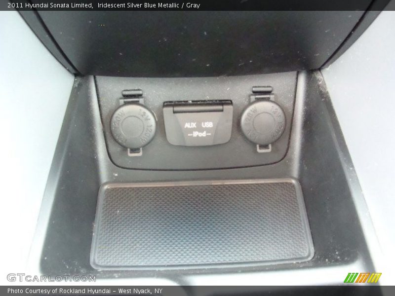 Iridescent Silver Blue Metallic / Gray 2011 Hyundai Sonata Limited