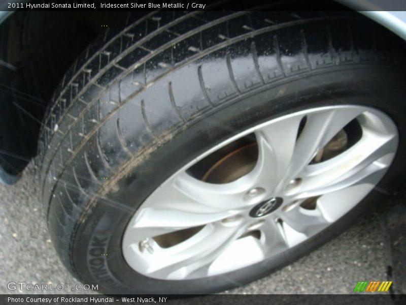 Iridescent Silver Blue Metallic / Gray 2011 Hyundai Sonata Limited
