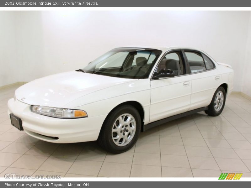 Ivory White / Neutral 2002 Oldsmobile Intrigue GX