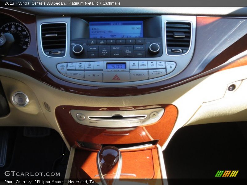 Platinum Metallic / Cashmere 2013 Hyundai Genesis 3.8 Sedan