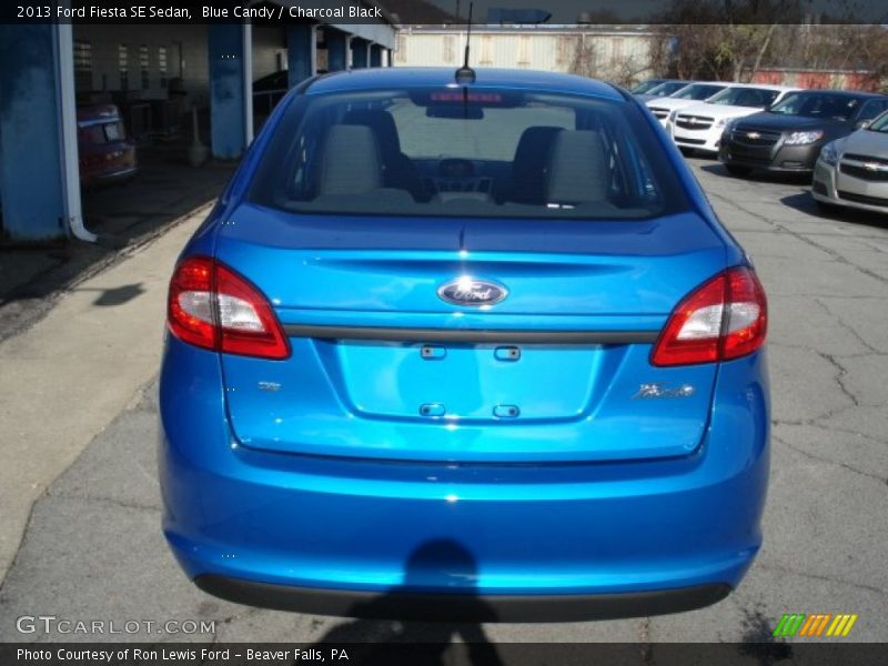 Blue Candy / Charcoal Black 2013 Ford Fiesta SE Sedan