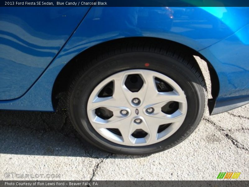 Blue Candy / Charcoal Black 2013 Ford Fiesta SE Sedan
