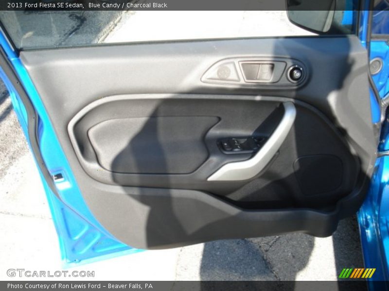 Blue Candy / Charcoal Black 2013 Ford Fiesta SE Sedan