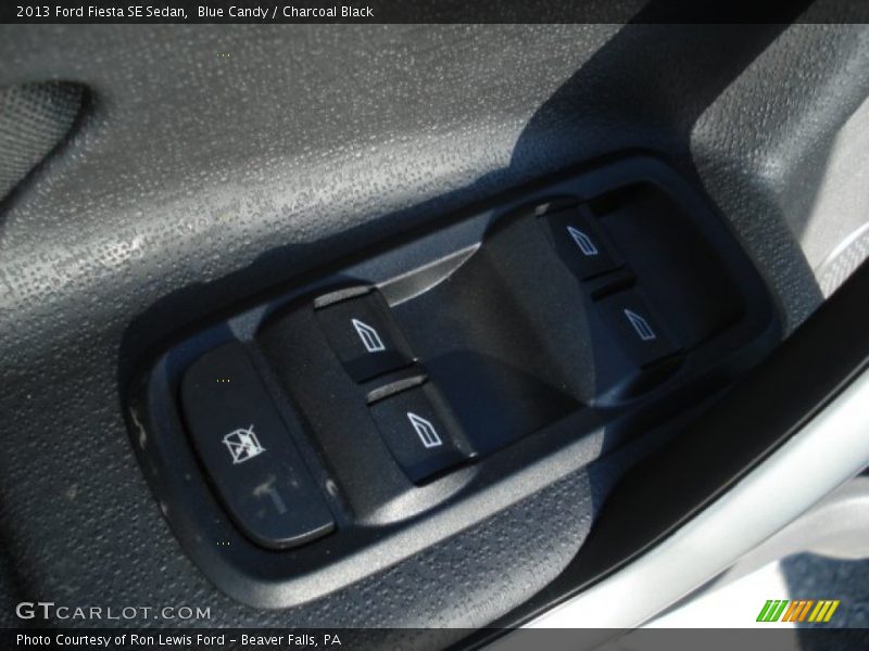 Blue Candy / Charcoal Black 2013 Ford Fiesta SE Sedan